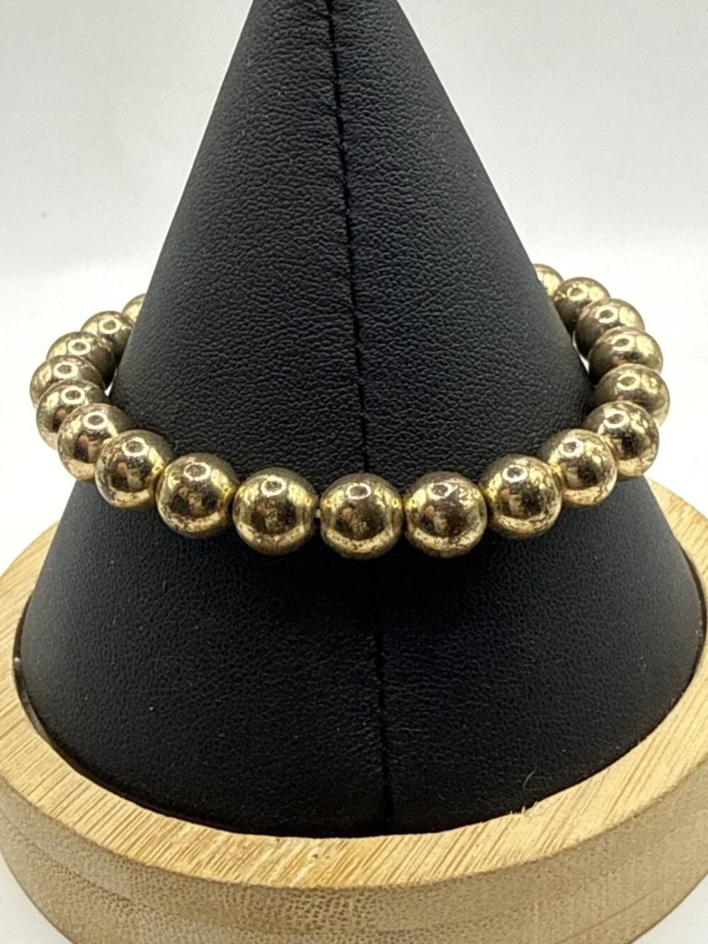 Unbranded gold tone